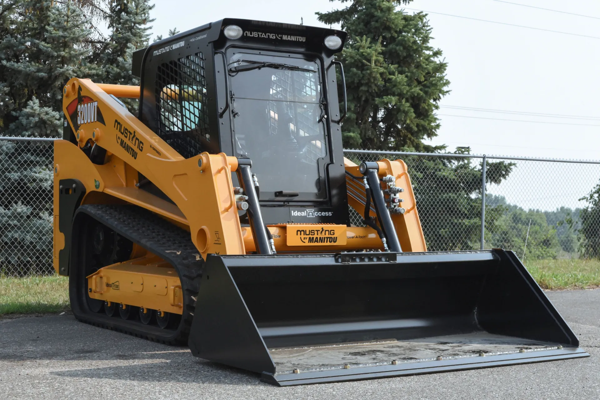 Showroom Top Notch Equipment Rogers, MN Construction, Farm